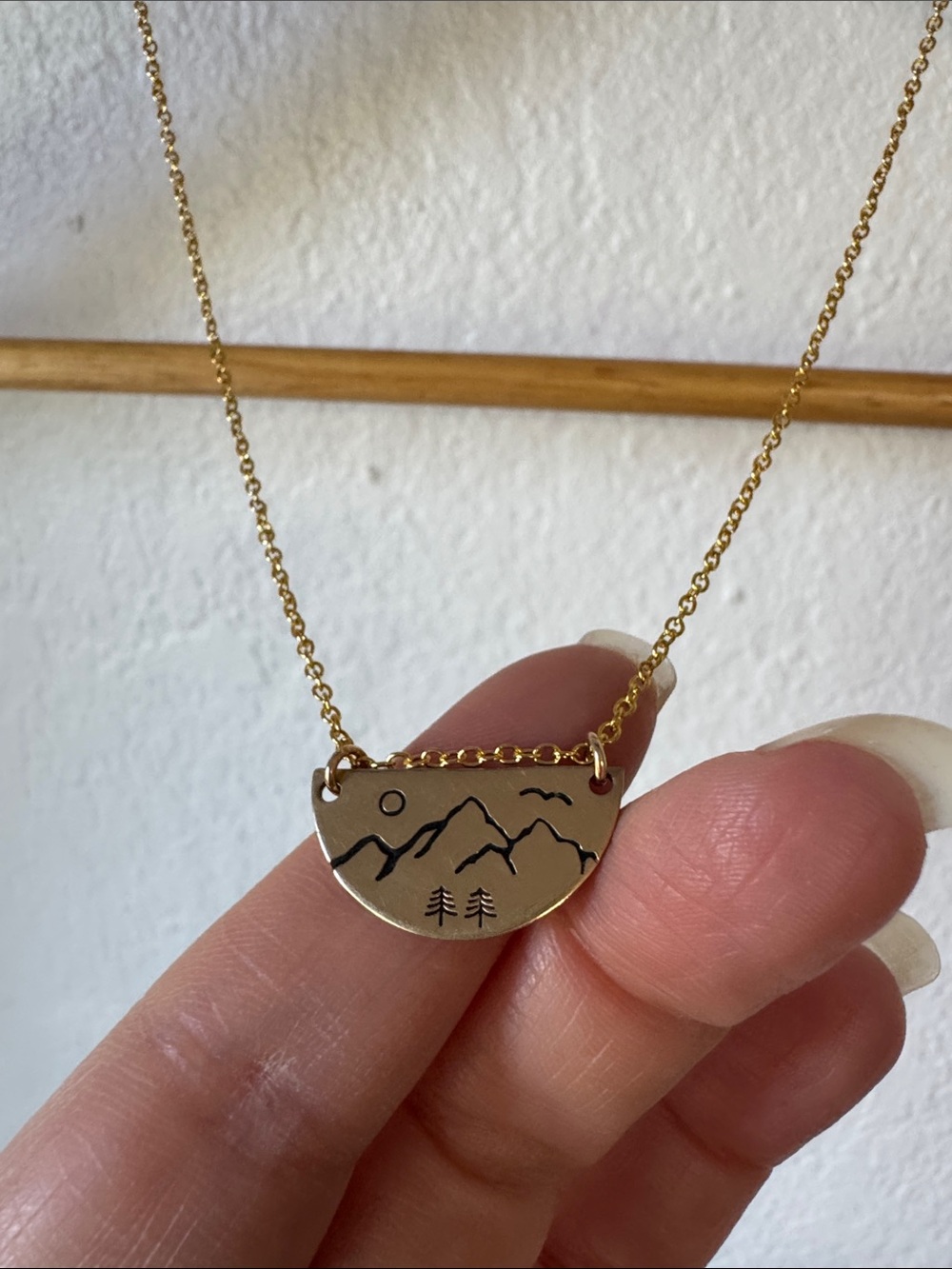 Gold Tone Mountains Motif Necklace